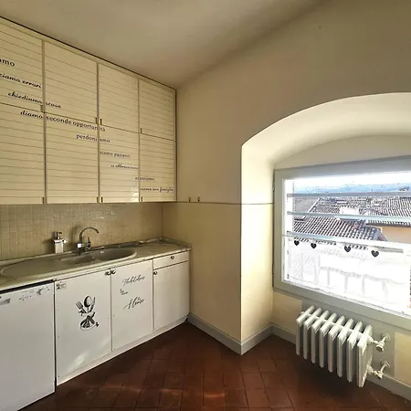 La Casa Dei Cedri-by Goccia Di Lago Apartment *